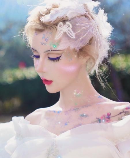 迪丽拉芭比背景,跨越时空的时尚传奇