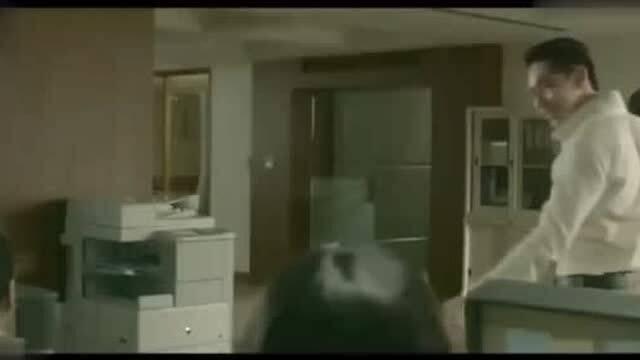 整容隆胸的搞笑广告