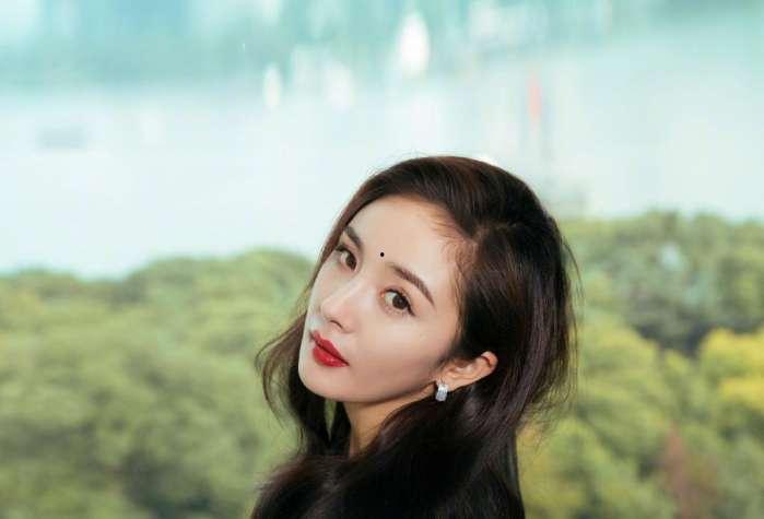 网红像杨幂,时尚界的风向标